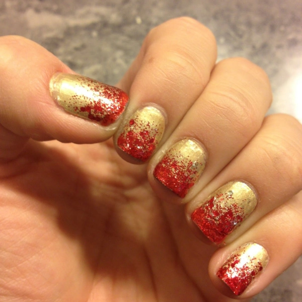 red-christmas-nails-Gold-Glitter-Gradient