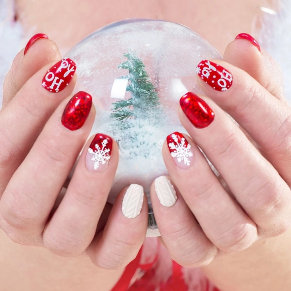 red-christmas-nails-Winter-Wonderland