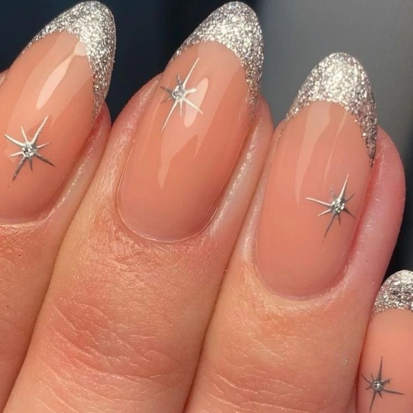 short-almond-christmas-nails-Silver-Glitter