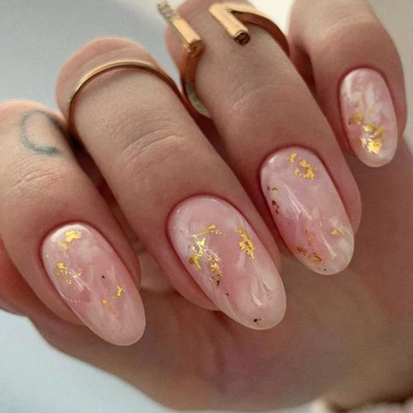 short-pink-nails-Foil