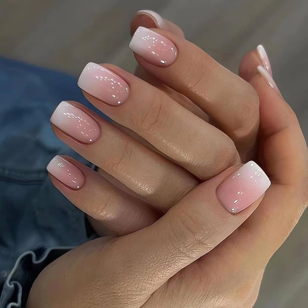 short-pink-nails-Gradient