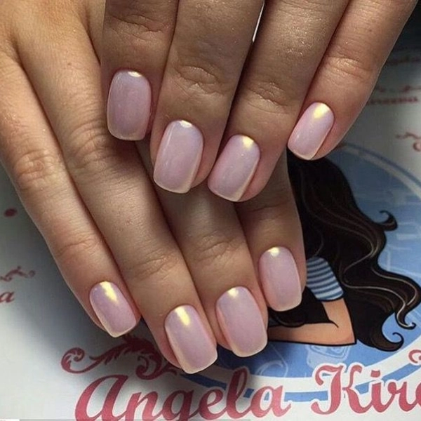 short-pink-nails-Pearls