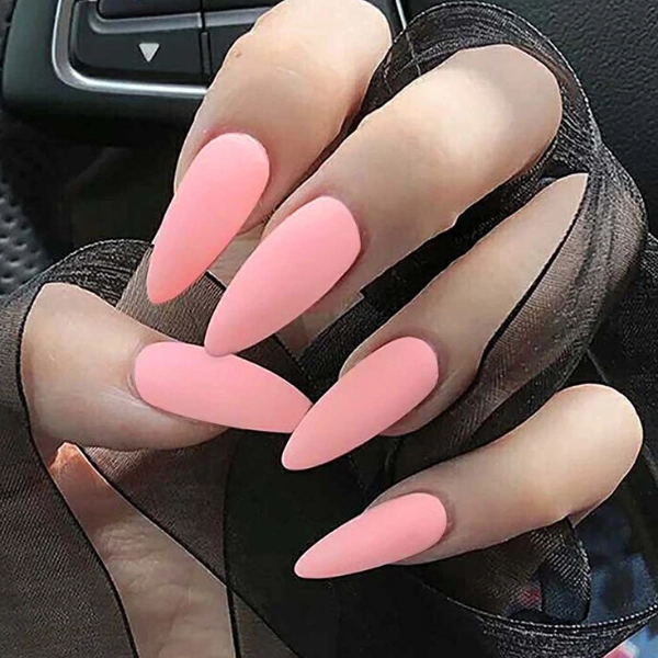 short-pink-nails-Stiletto