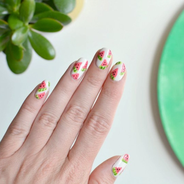 short-round-summer-nails-Watermelon-Slice