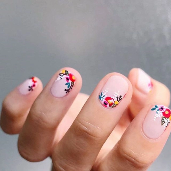 short-summer-nails-Floral