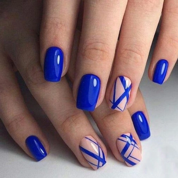 simple-blue-summer-nails-Geometric