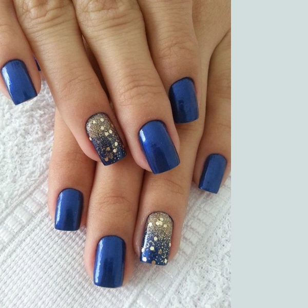 simple-blue-summer-nails-Metallic