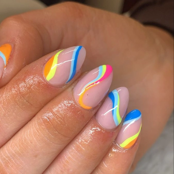 simple-short-summer-nails-Rainbow-Stripes