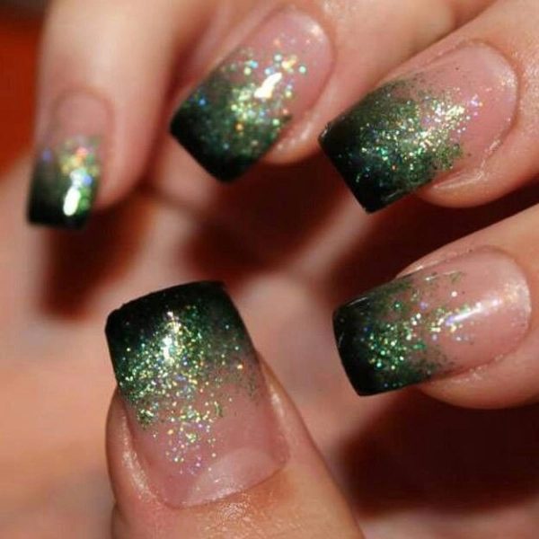 simple-summer-green-nails-Glitter-Ombre