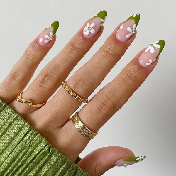 simple-summer-green-nails-Green-Floral