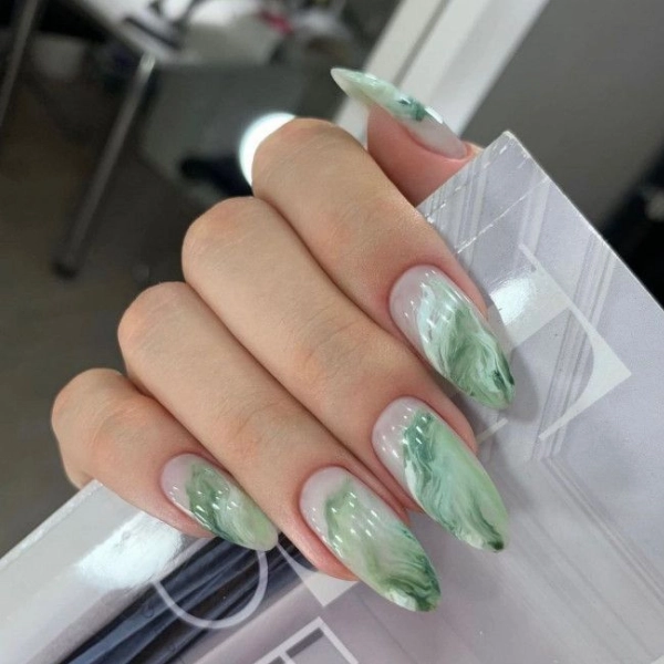 simple-summer-green-nails-Green-Marble