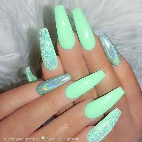 simple-summer-green-nails-Holographic