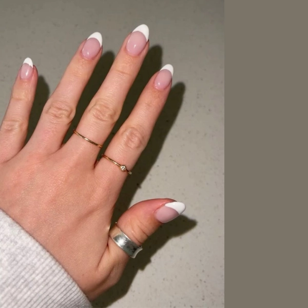 simple-white-summer-nails-French-Tips