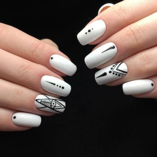 simple-white-summer-nails-Geometric