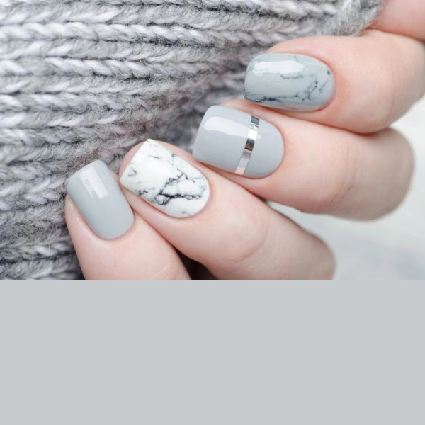 simple-white-summer-nails-Marble