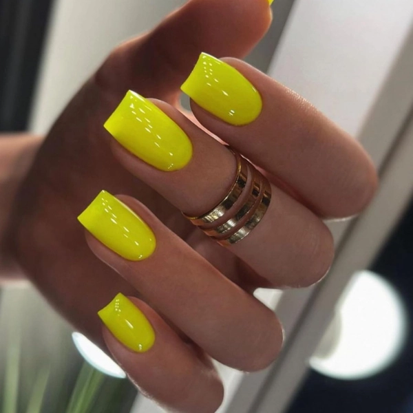 square-summer-nails-Bright-Neon