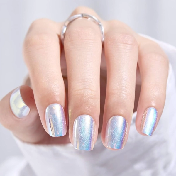 square-summer-nails-Holographic