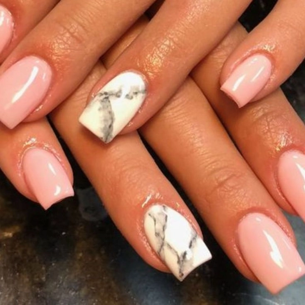 square-summer-nails-Marble