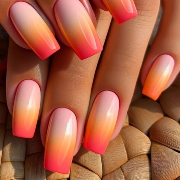 square-summer-nails-Sunset-Gradient