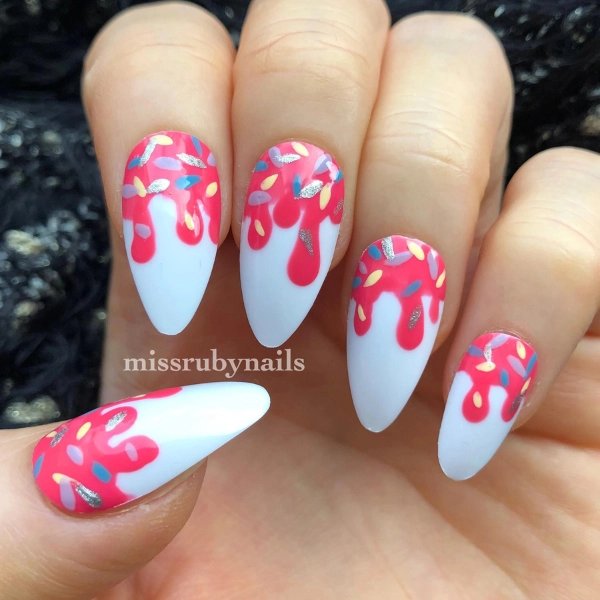 summer-almond-nails-designs-Ice-Cream