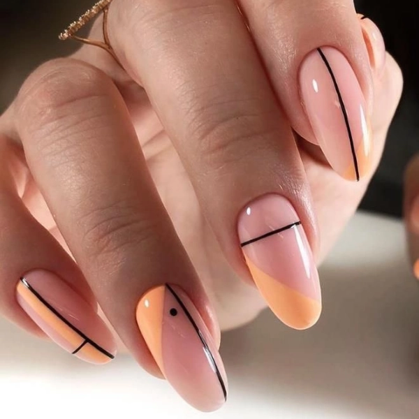 summer-almond-nails-designs-Minimalist-Lines