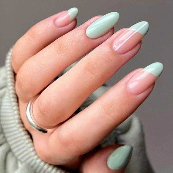 summer-almond-nails-designs-Mint-Green