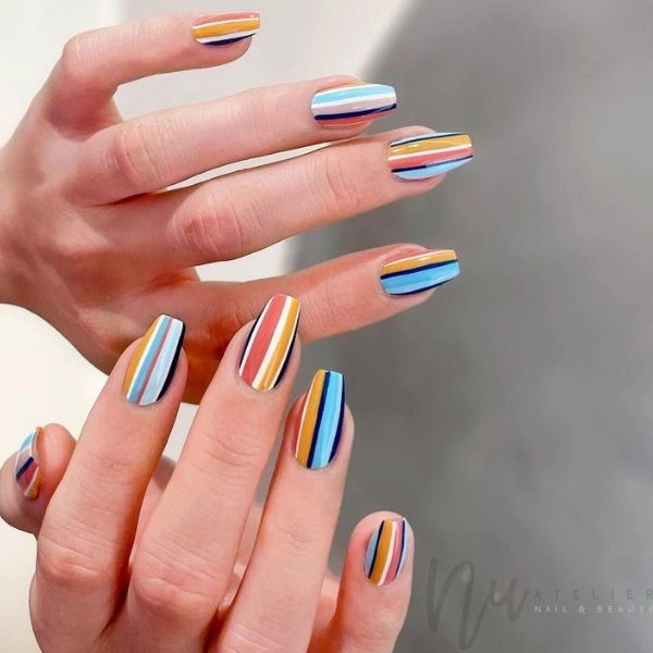 summer-nail-designs-Bold-Stripes