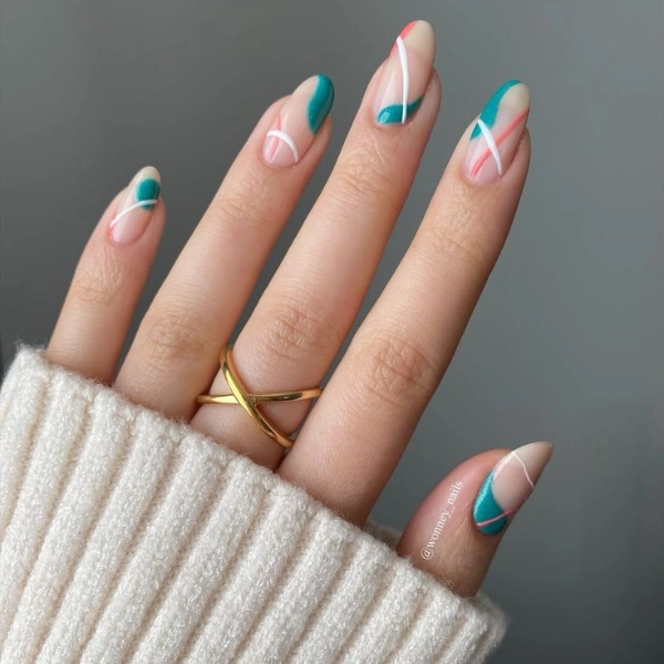 summer-nail-designs-Geometric-Chic