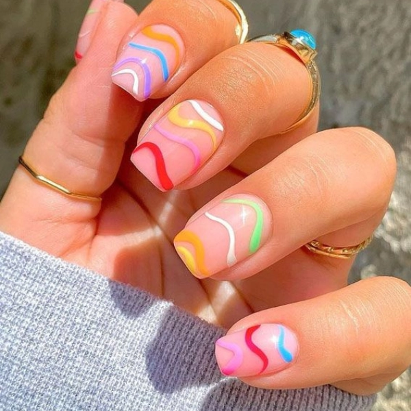 summer-nail-designs-Rainbow-Swirls