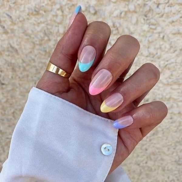 summer-nail-designs-Rainbow-Tips