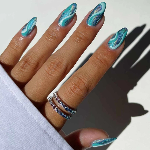 summer-nails-Aqua-Splash