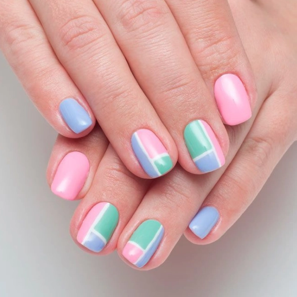 summer-nails-Geometric