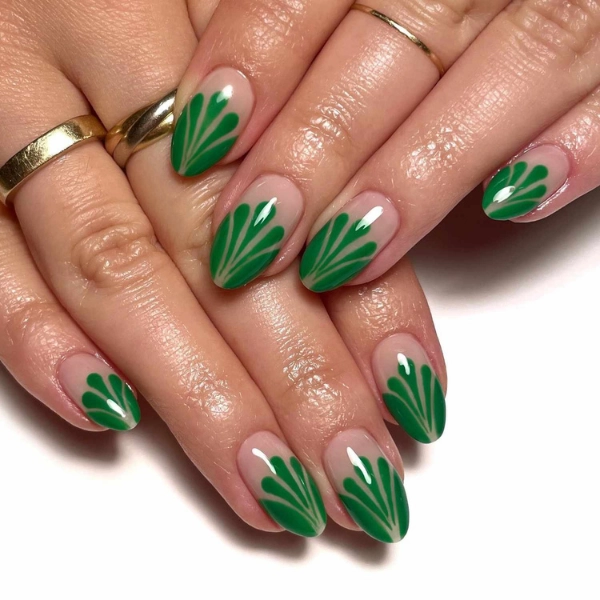 summer-nails-Greenery-Touch