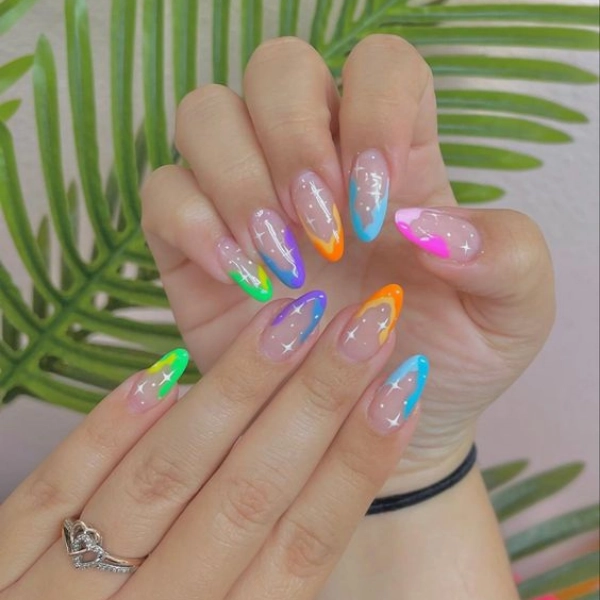 summer-nails-Rainbow-Sprinkles