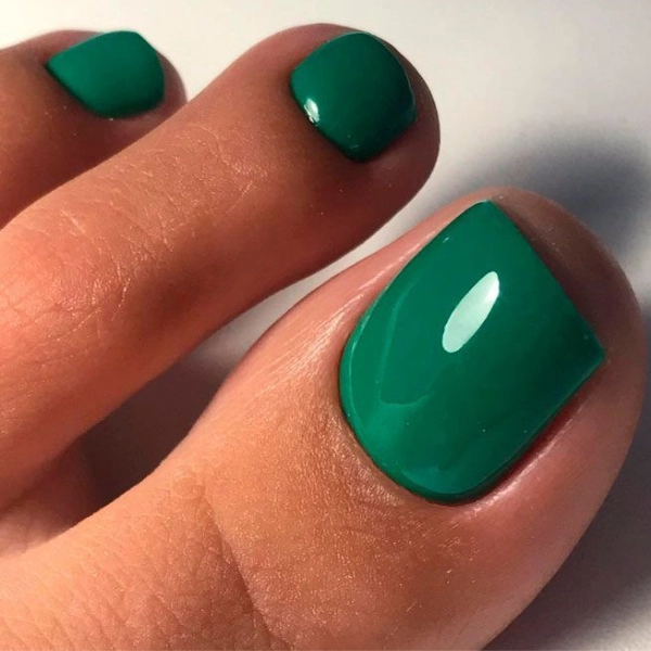 summer-toe-nails-colors-pedicures-Green