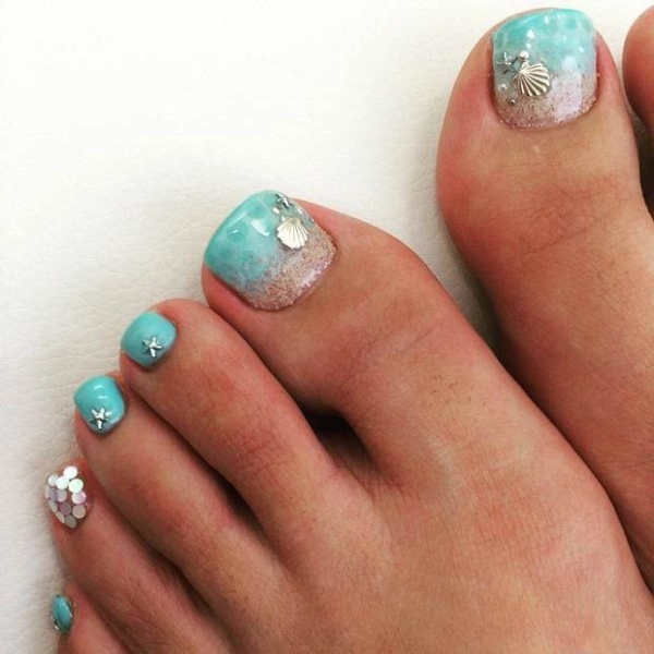 summer-toe-nails-colors-pedicures-Oceanic