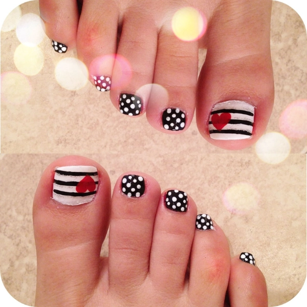 summer-toe-nails-colors-pedicures-Stripes-and-Dots