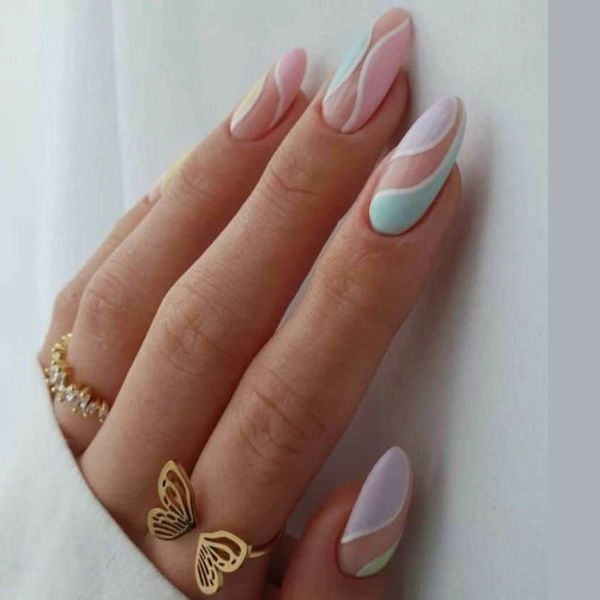 trendy-summer-nails-almond-Abstract