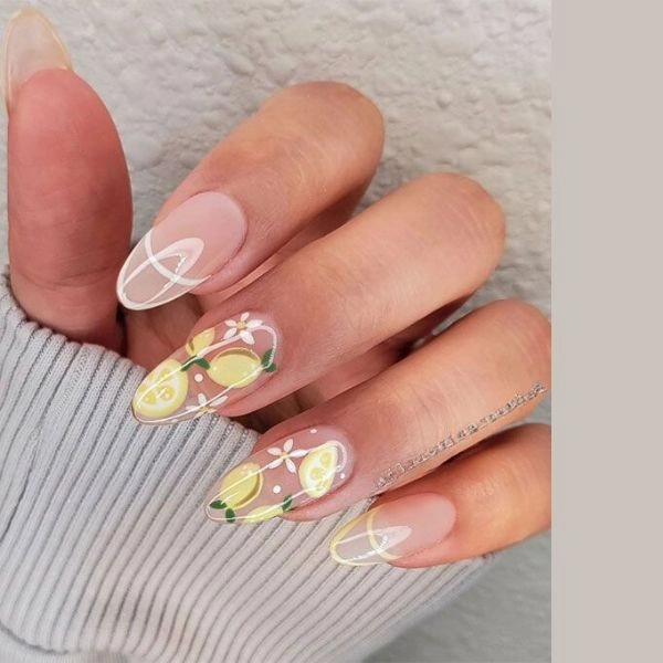 trendy-summer-nails-almond-Fruit