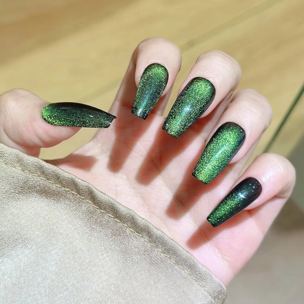 Acrylic-Coffin-Christmas-Nails-Glittery-Green