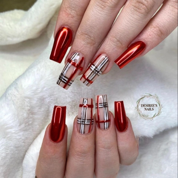 Acrylic-Coffin-Christmas-Nails-Plaid-Patterns