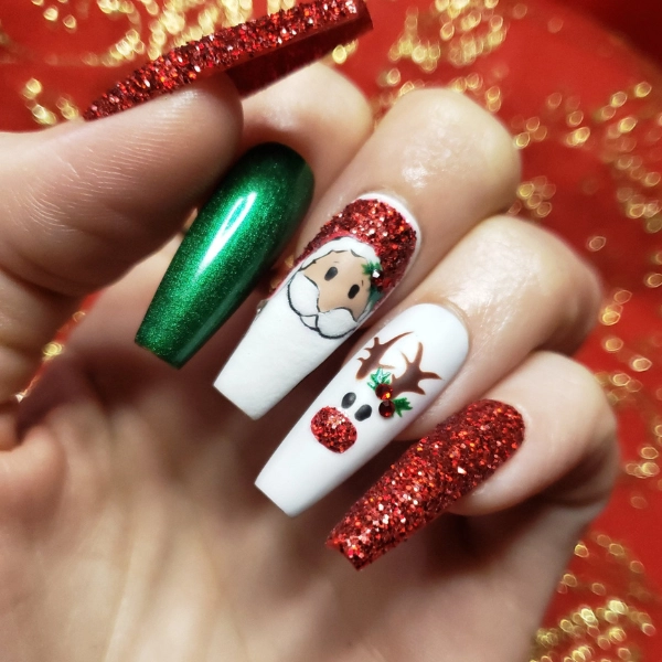 Acrylic-Coffin-Christmas-Nails-Reindeer-Accents