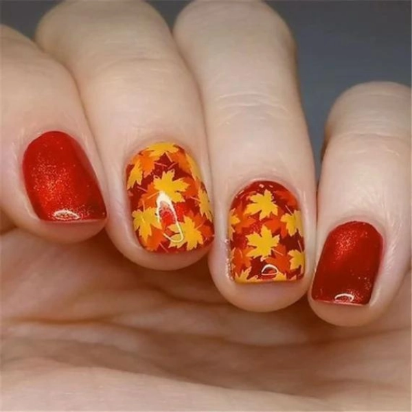 Autumn-Fall-Nail-Maple-Leaf