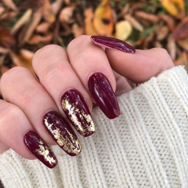 Autumn-Fall-Nail-Maroon-and-Gold