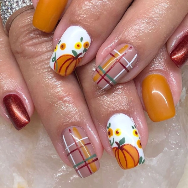 Autumn-Fall-Nail-Plaid-Patterns