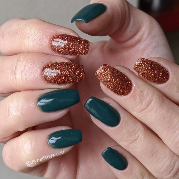 Autumn-green-fall-nails-Glitter-Gradient