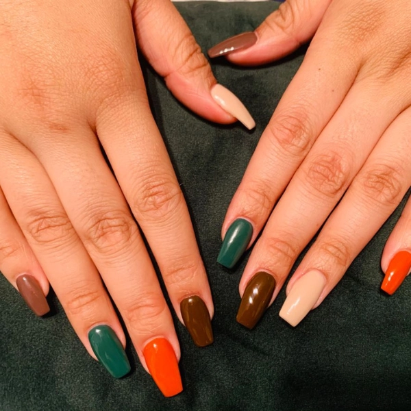 Autumn-green-fall-nails-Green-and-Brown