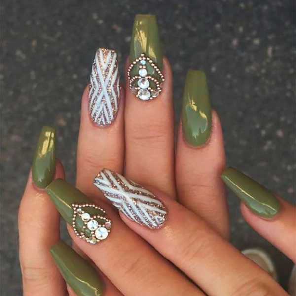 Autumn-green-fall-nails-Rhinestones