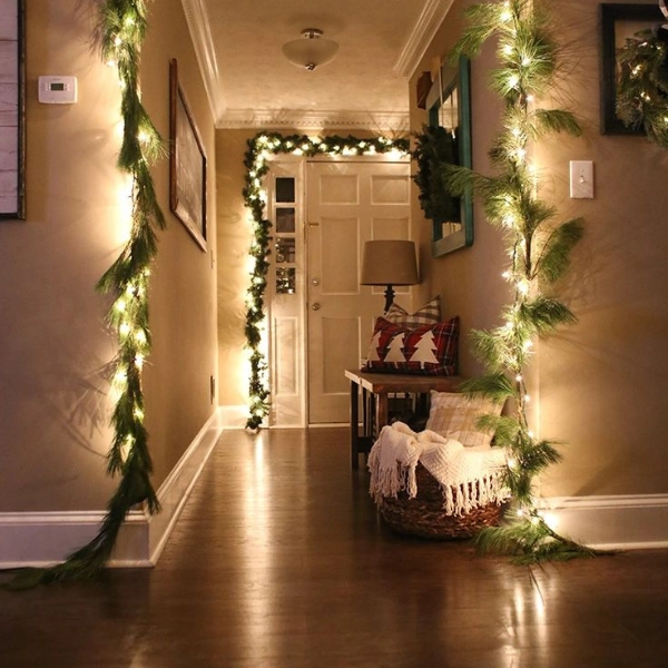 Christmas-Decor-Small-Apartments-Garland-Decor