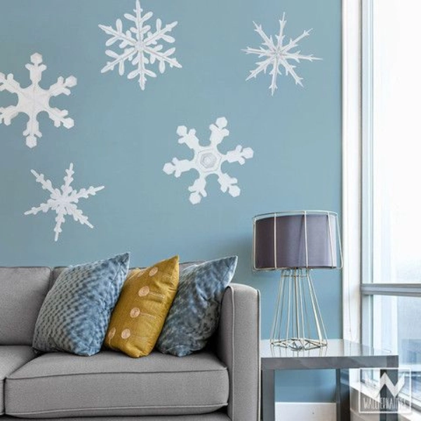 Christmas-Decor-Small-Apartments-Snowflake-Decals